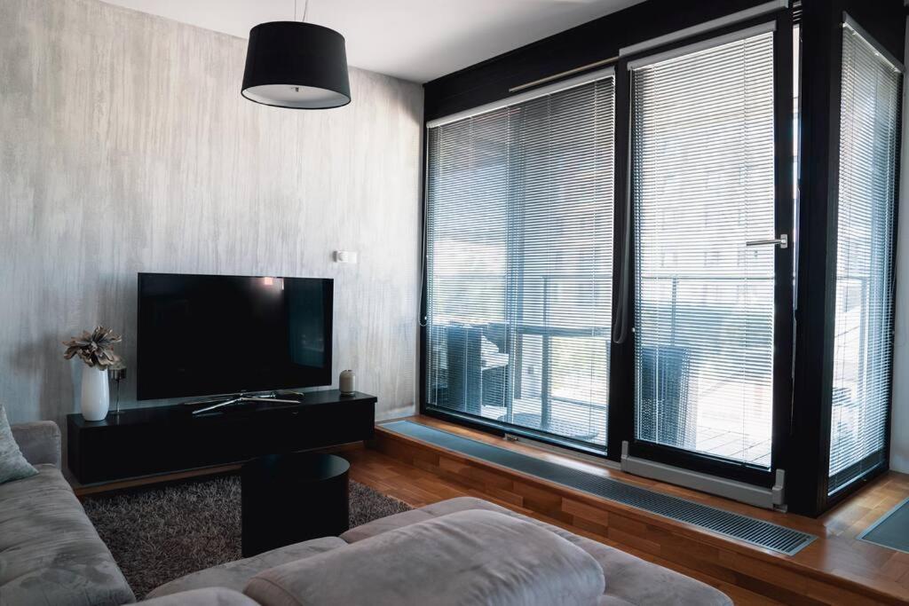 Prague Marina River View Apartment Close To City Centre Free Parking Εξωτερικό φωτογραφία